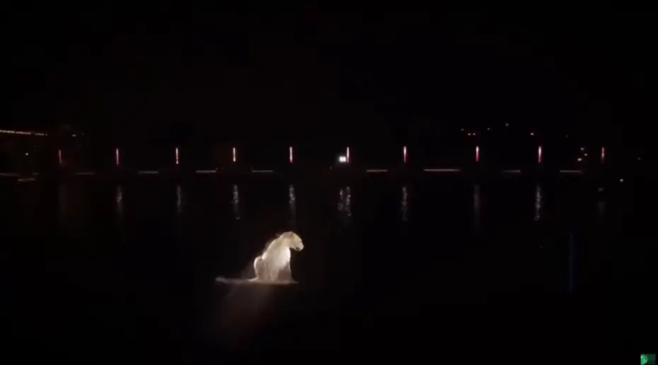全息投影是什么原理制成的呢？全息投影的技术原理是什么？
