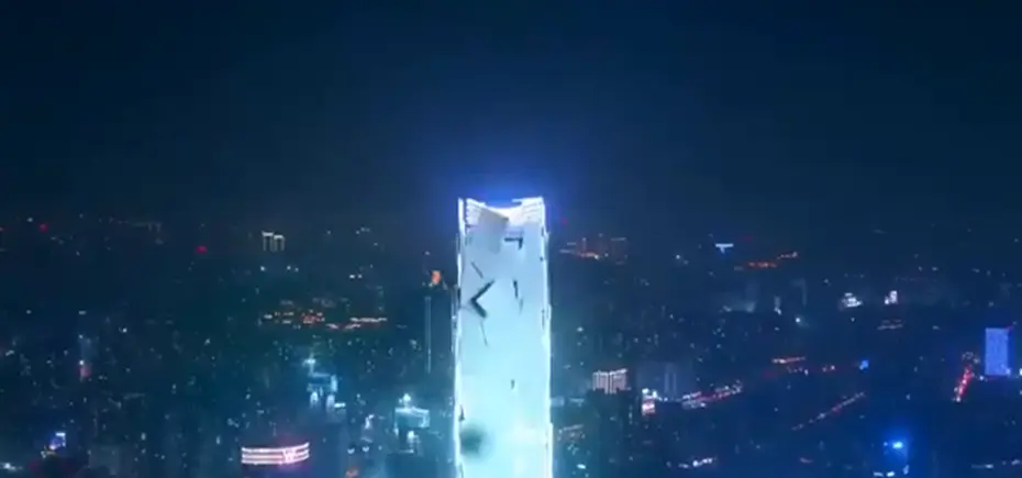 全息投影小装置是什么？什么是小型全息投影设备？