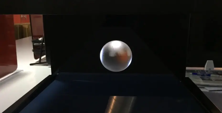 融合全息投影的优缺点是什么？全息投影技术的利弊解析