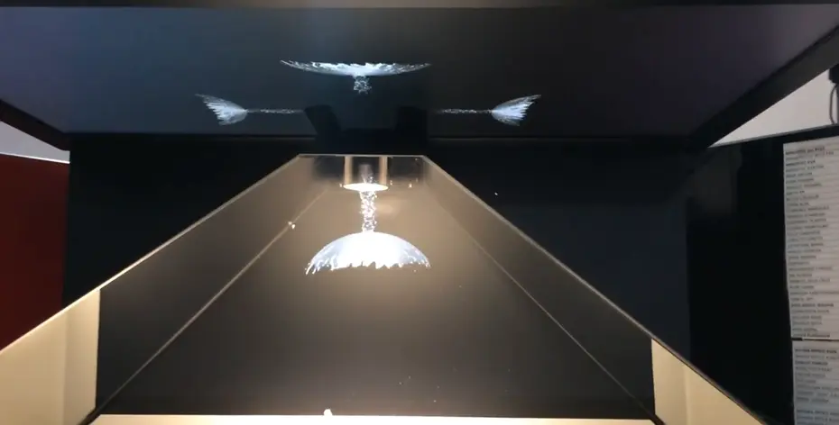 开启全息投影的软件叫什么？何种软件能够启动全息投影功能？